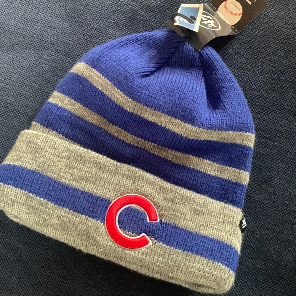 NWT fleecy Chicago Cubs hat 🧢